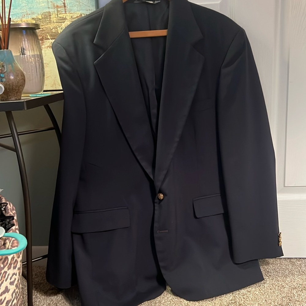 Navy blue men’s suit jacket